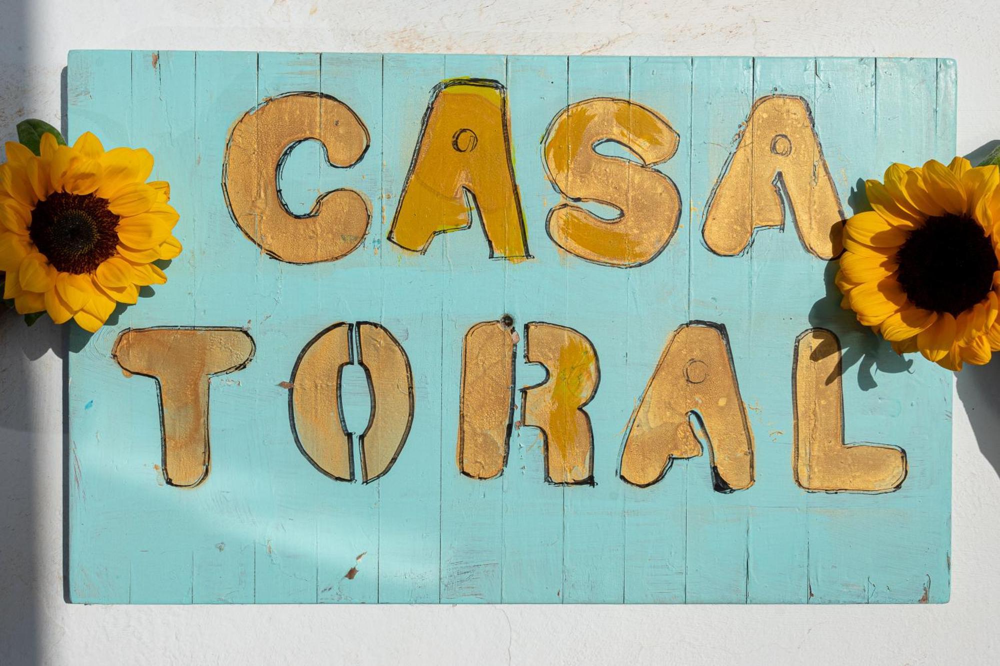 Сasa de vacaciones Beachfront Two Bedrooms House Casa Toral *