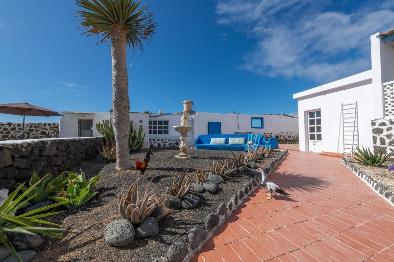 Casa vacanze Beachfront Two Bedrooms House Casa Toral Majanicho