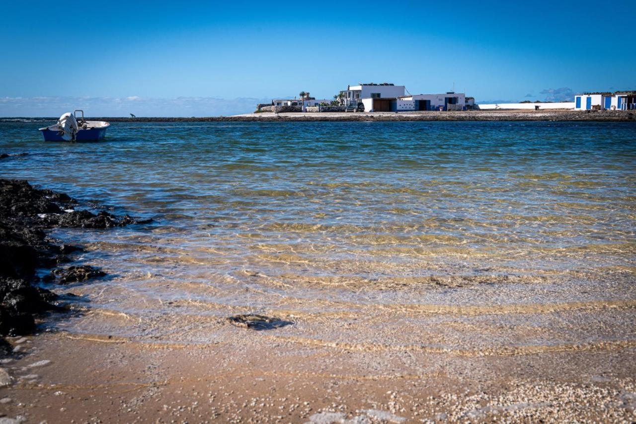 Holiday home Beachfront Two Bedrooms House Casa Toral