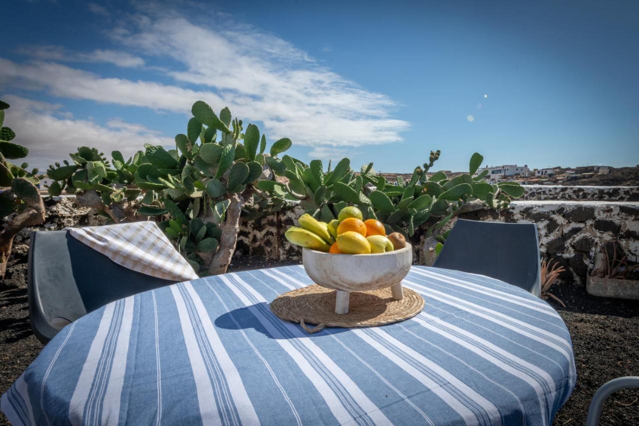 Holiday home Beachfront Two Bedrooms House Casa Toral