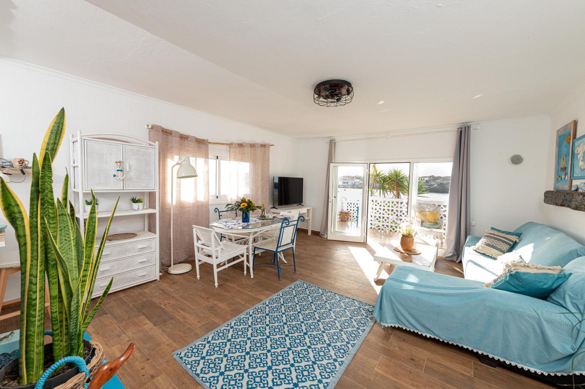 Beachfront Two Bedrooms House Casa Toral Holiday home Majanicho